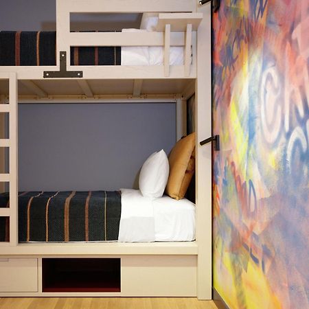 Moxy Richmond Downtown Hotel Luaran gambar