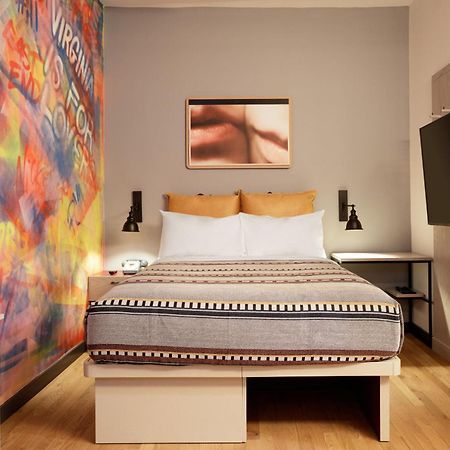 Moxy Richmond Downtown Hotel Luaran gambar