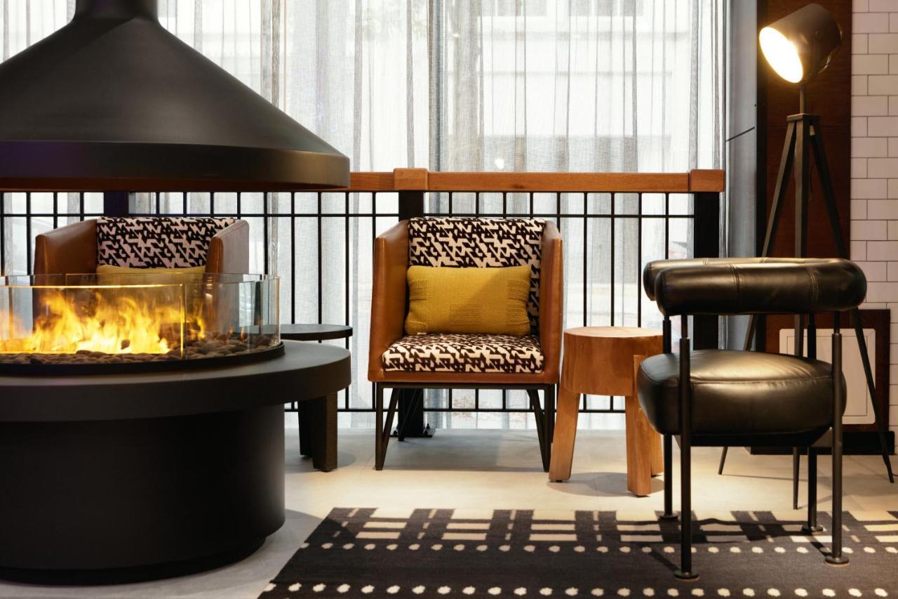 Moxy Richmond Downtown Hotel Luaran gambar