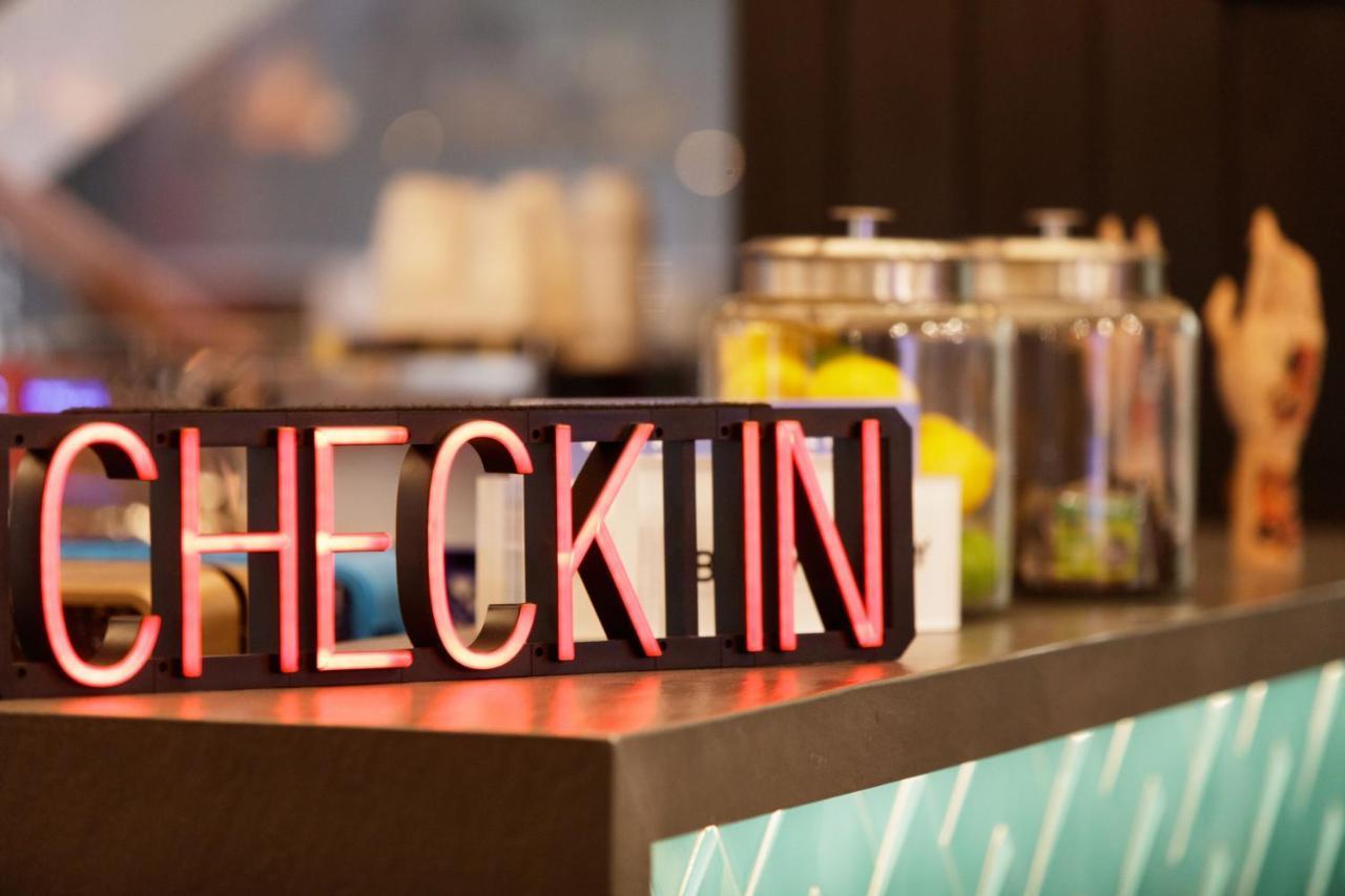 Moxy Richmond Downtown Hotel Luaran gambar