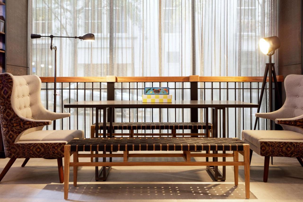 Moxy Richmond Downtown Hotel Luaran gambar