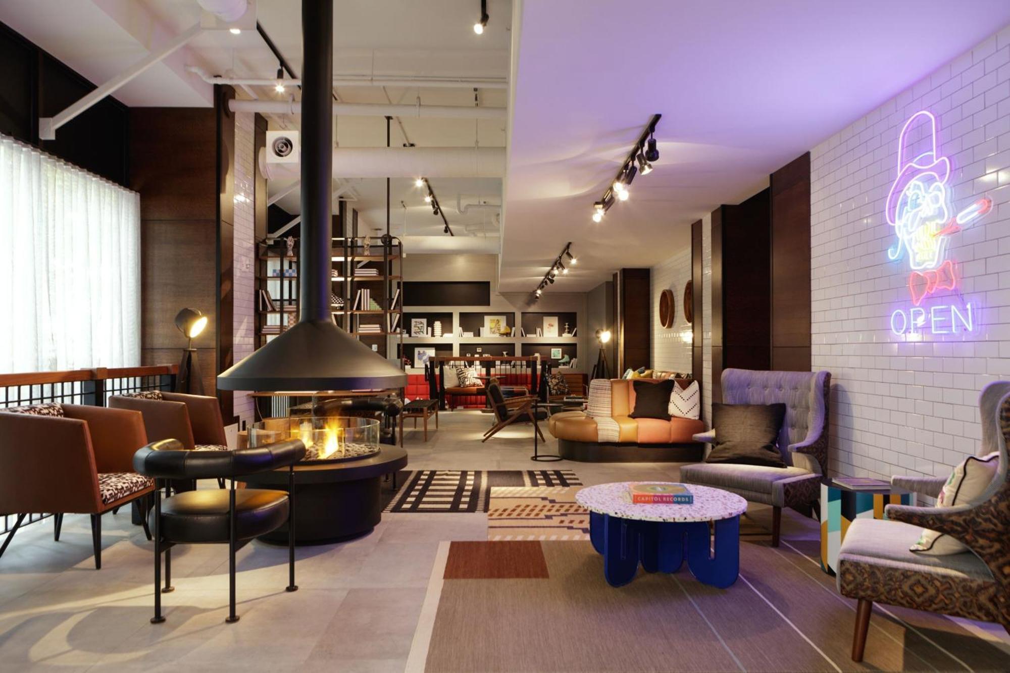 Moxy Richmond Downtown Hotel Luaran gambar