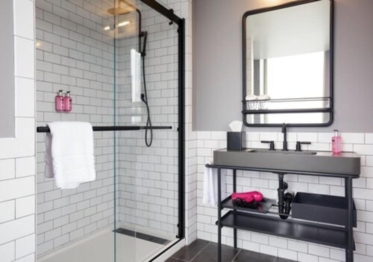 Moxy Richmond Downtown Hotel Luaran gambar