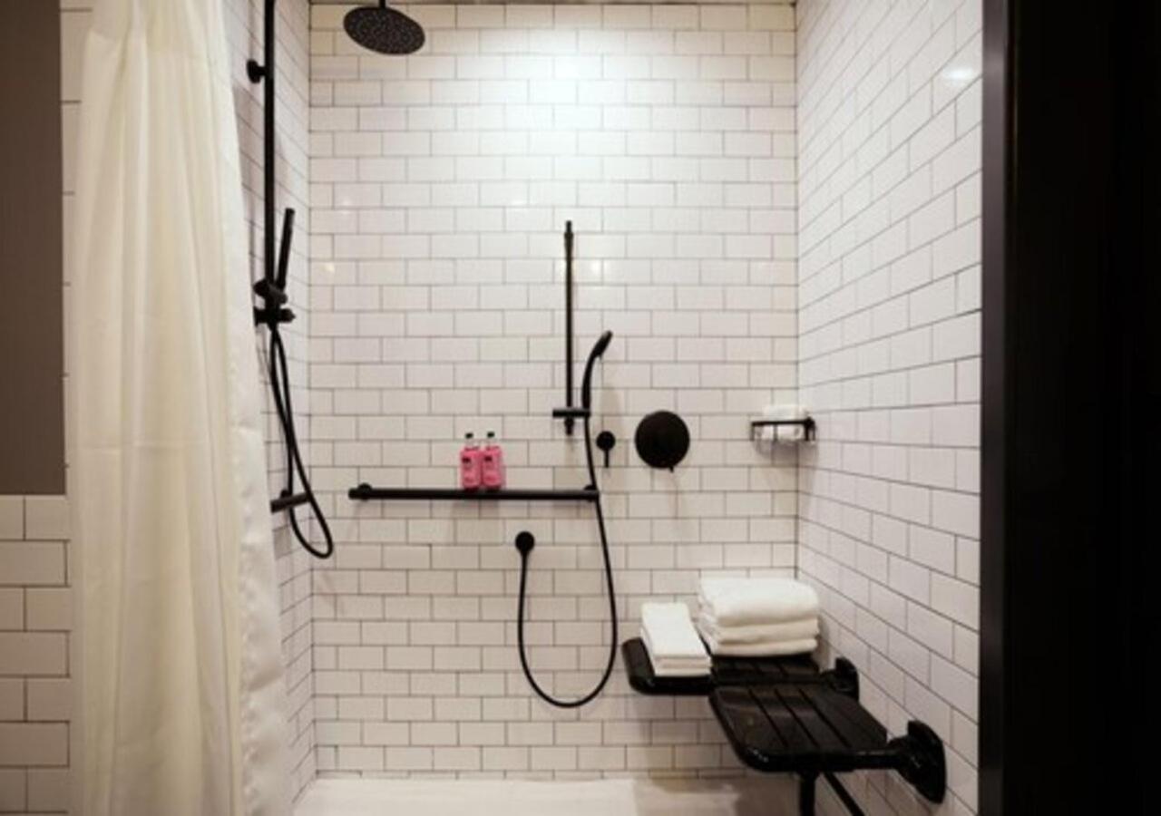 Moxy Richmond Downtown Hotel Luaran gambar